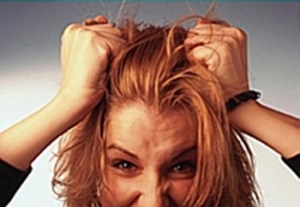 woman-pulling-hair-out