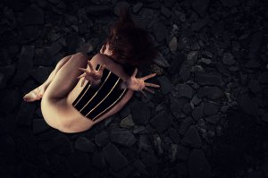 trapped_inside_by_leoriq-d6ithti